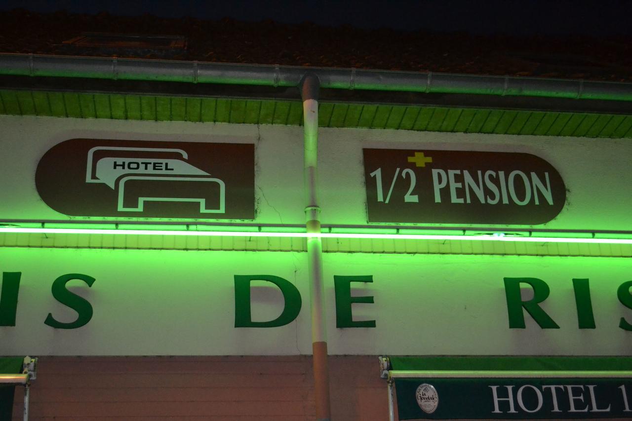 Le Relais De Risquetout Hem-Hardinval Exteriör bild